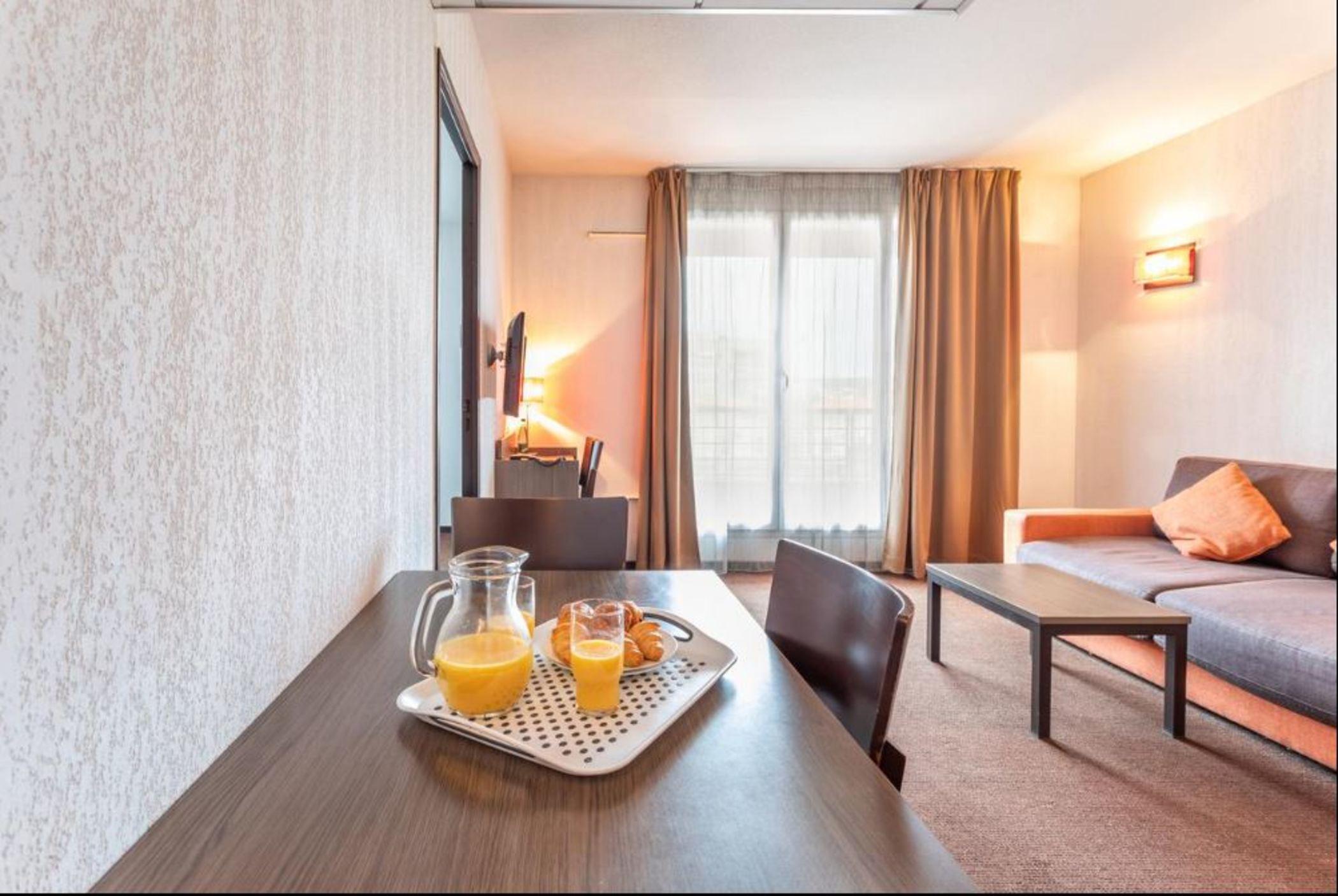 Comfort Aparthotel Nimes Centre Dış mekan fotoğraf