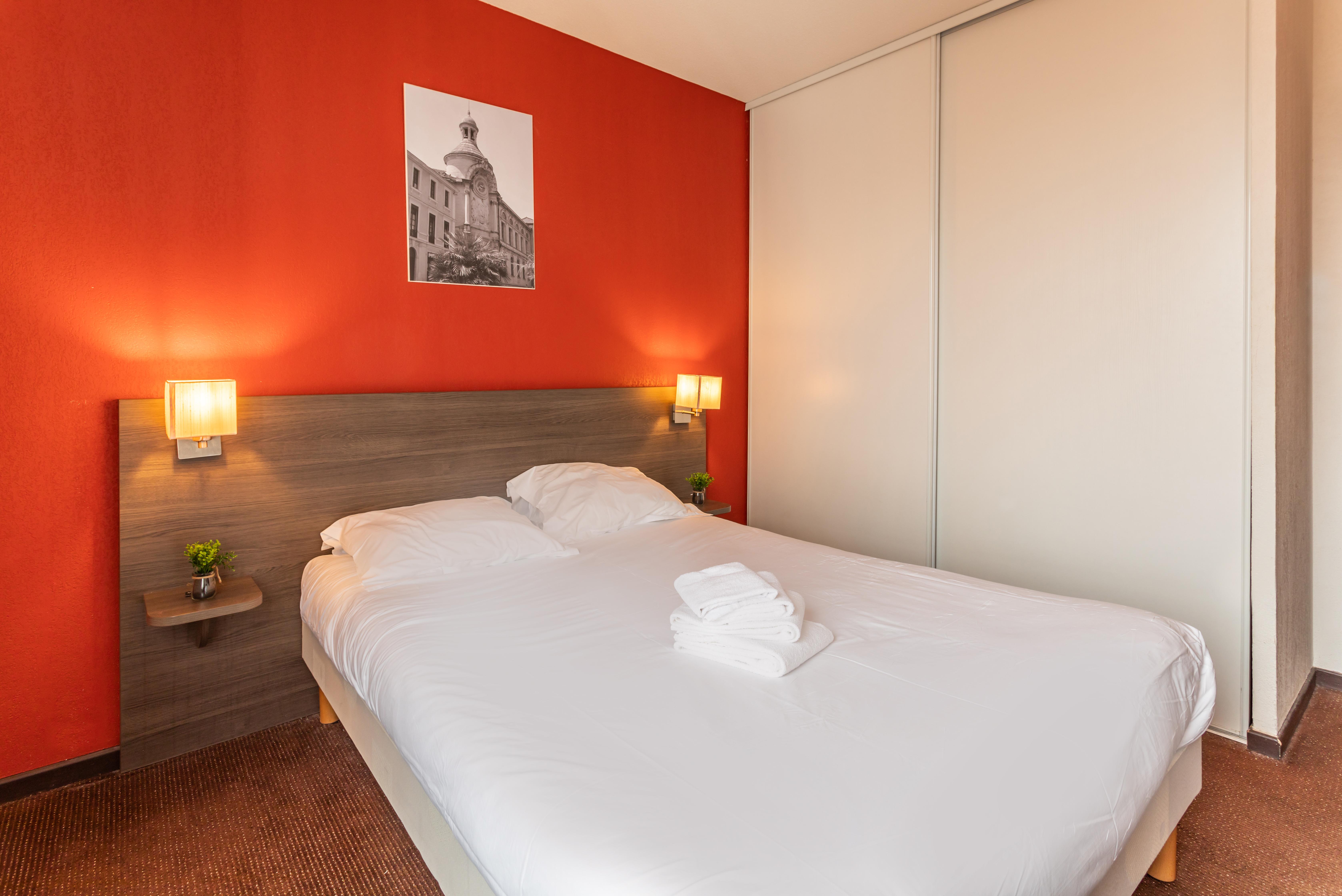 Comfort Aparthotel Nimes Centre Dış mekan fotoğraf