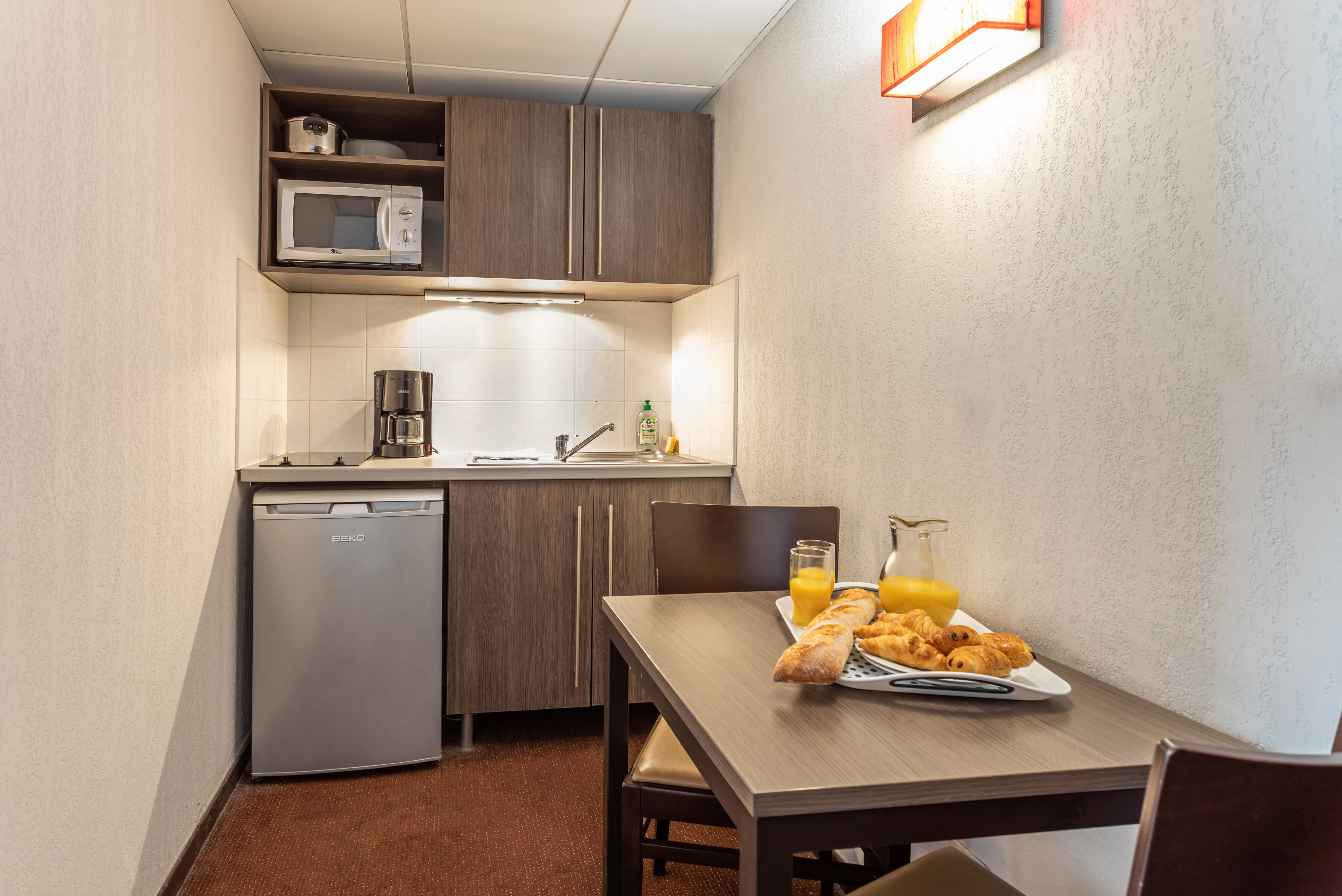 Comfort Aparthotel Nimes Centre Dış mekan fotoğraf