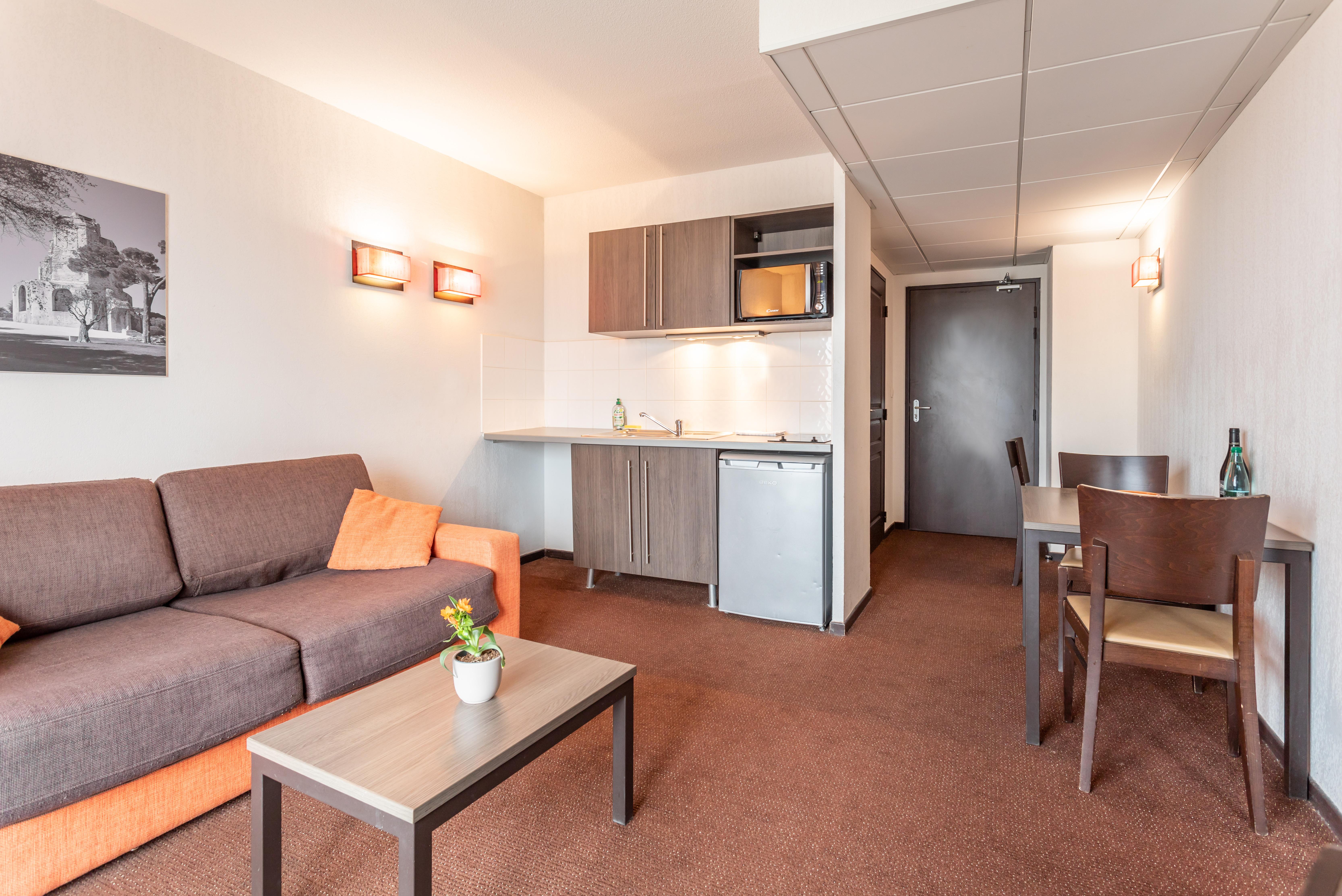 Comfort Aparthotel Nimes Centre Dış mekan fotoğraf