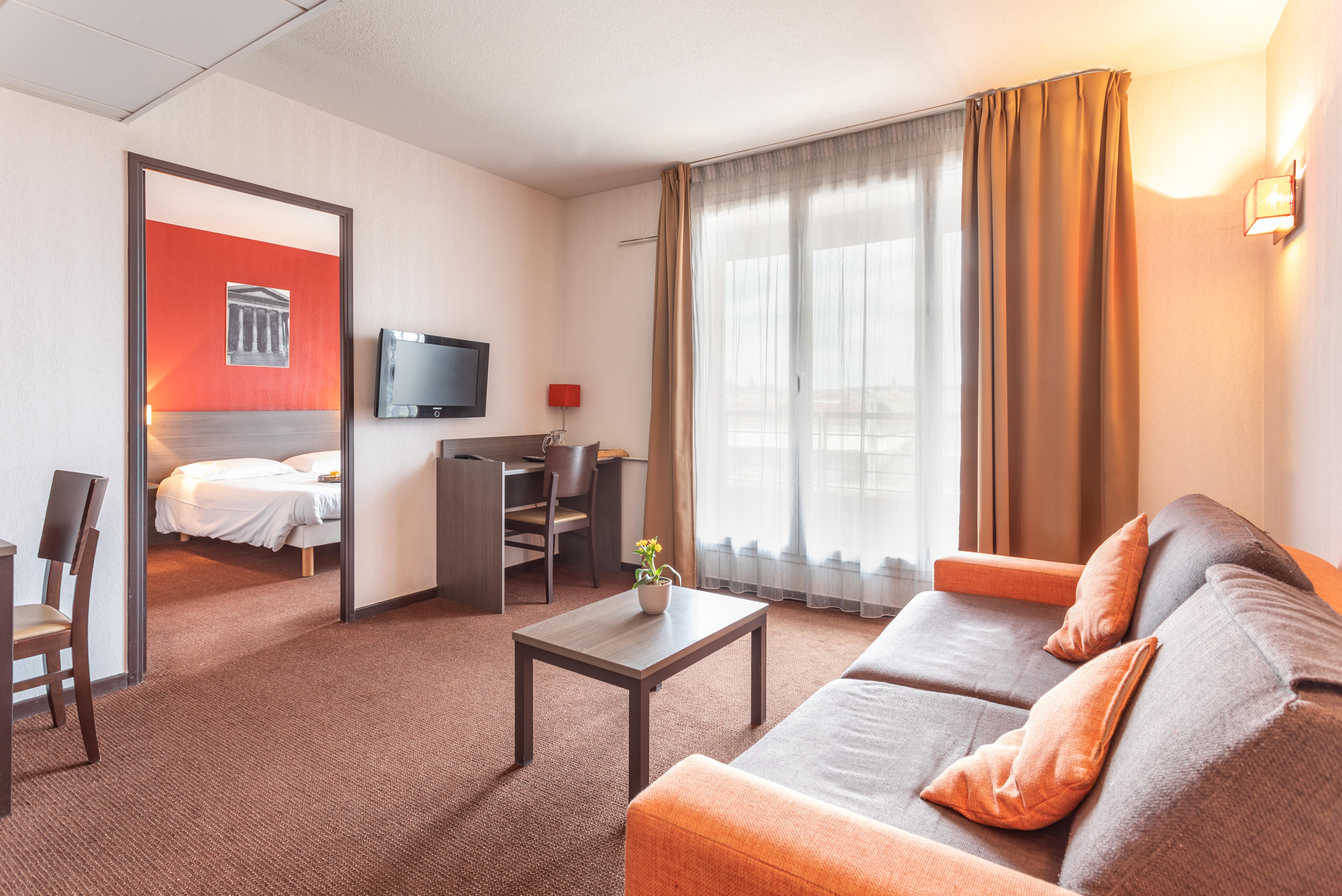 Comfort Aparthotel Nimes Centre Dış mekan fotoğraf