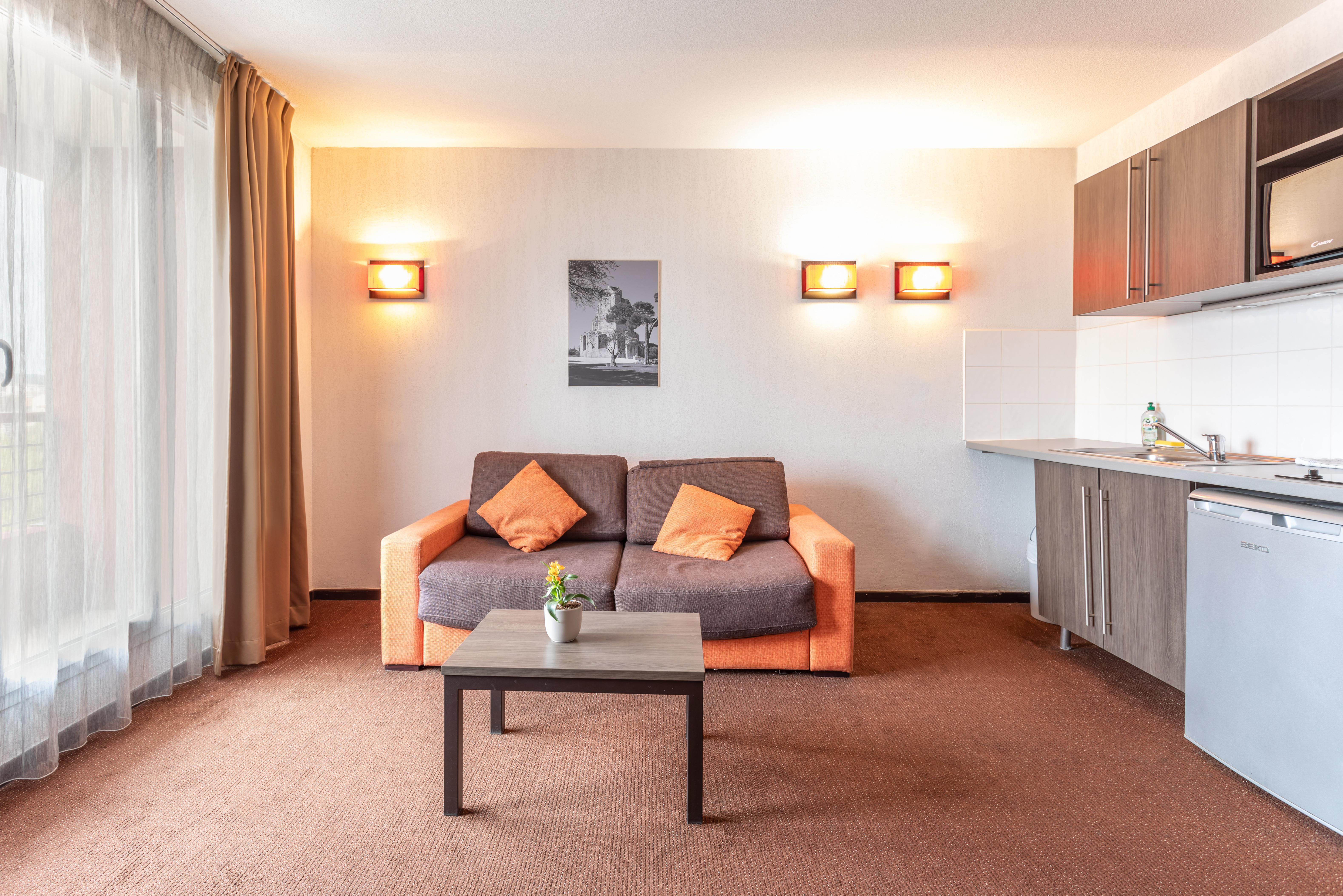 Comfort Aparthotel Nimes Centre Dış mekan fotoğraf