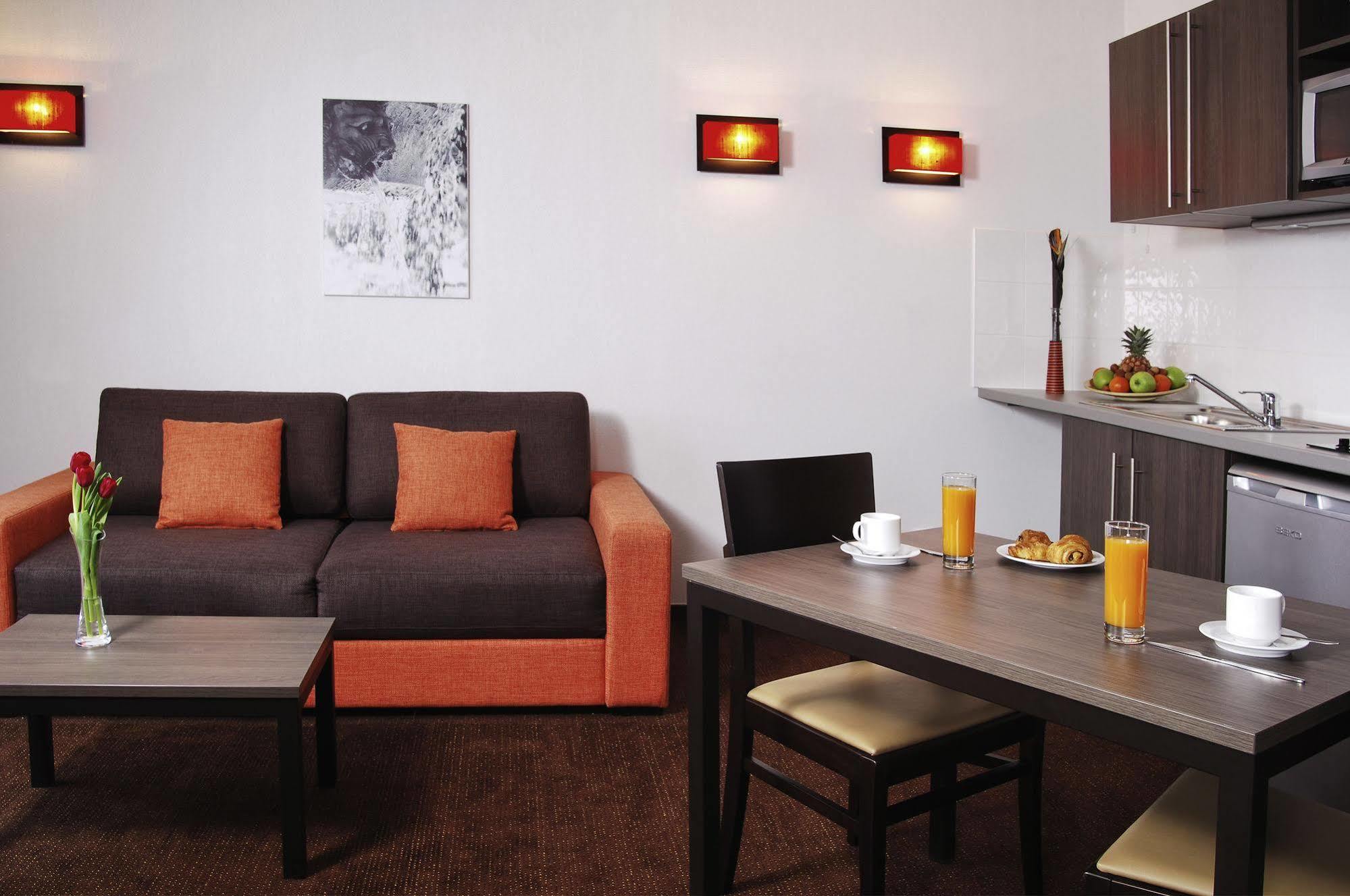 Comfort Aparthotel Nimes Centre Oda fotoğraf