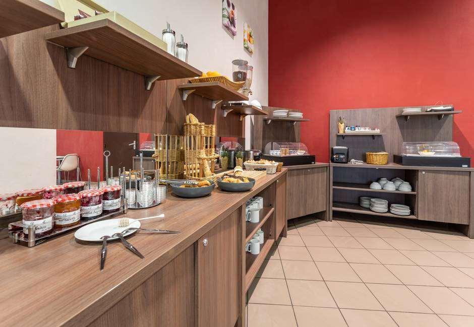 Comfort Aparthotel Nimes Centre Restoran fotoğraf